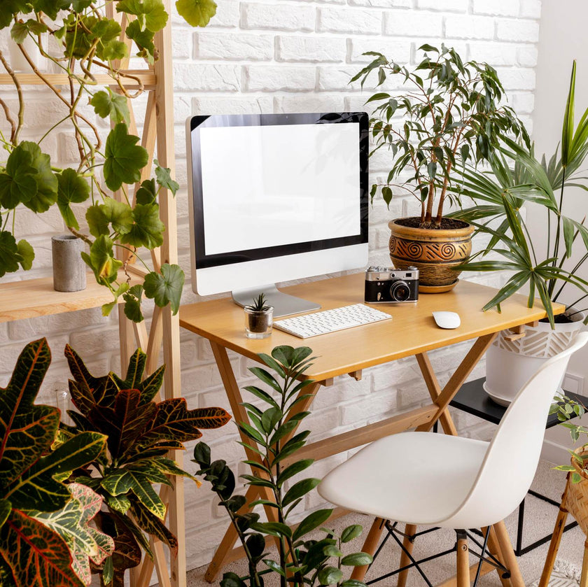 Décoration de table fleurie : plantes artificielles élégantes pour le bureau et le lieu de travail